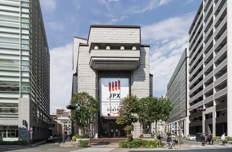Archive: Tokyo Stock Exchange main building, October 2018. Geographic context, not the 19 October 2026 trading session.