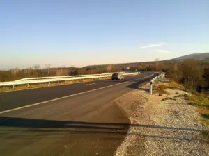 Автомагистрала „Тракия“ край София; архив, не тол служители или техният протест.