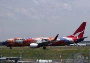 Boeing 737-800 VH-VXB на Qantas на летището в Сидни, октомври 2011 г. Илюстративен архив; не показва спрян полет по време на планираната стачка.