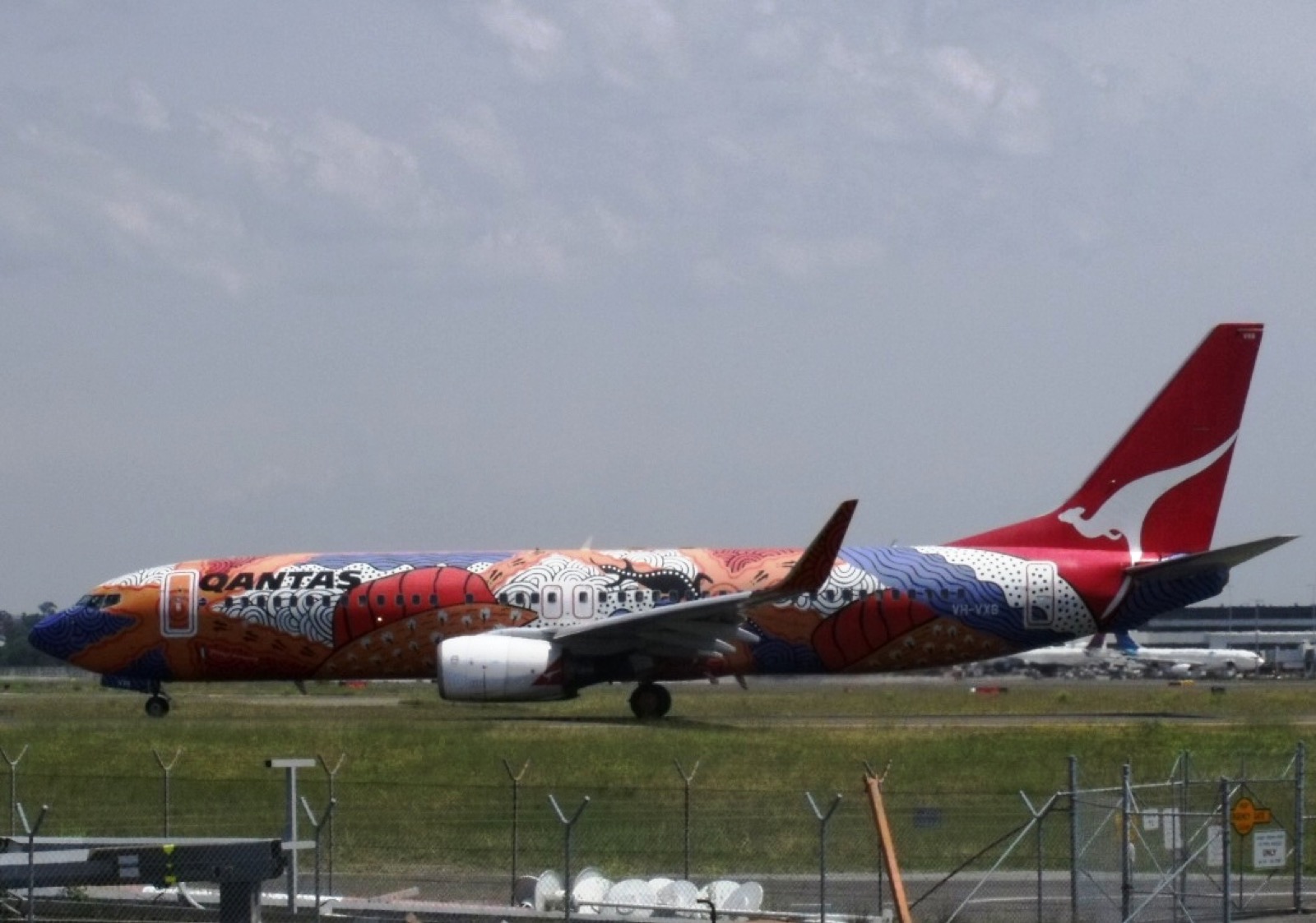 Boeing 737-800 VH-VXB на Qantas на летището в Сидни, октомври 2011 г. Илюстративен архив; не показва спрян полет по време на планираната стачка.