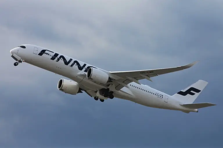 Архивна снимка: Airbus A350 на Finnair при излитане от Хелзинки; не е първият полет до Мелбърн
