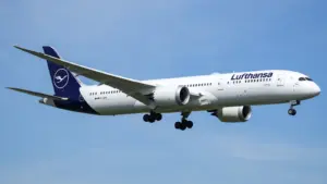 Archive photo: Lufthansa Boeing 787-9 at Frankfurt Airport; not the inaugural Kuala Lumpur flight