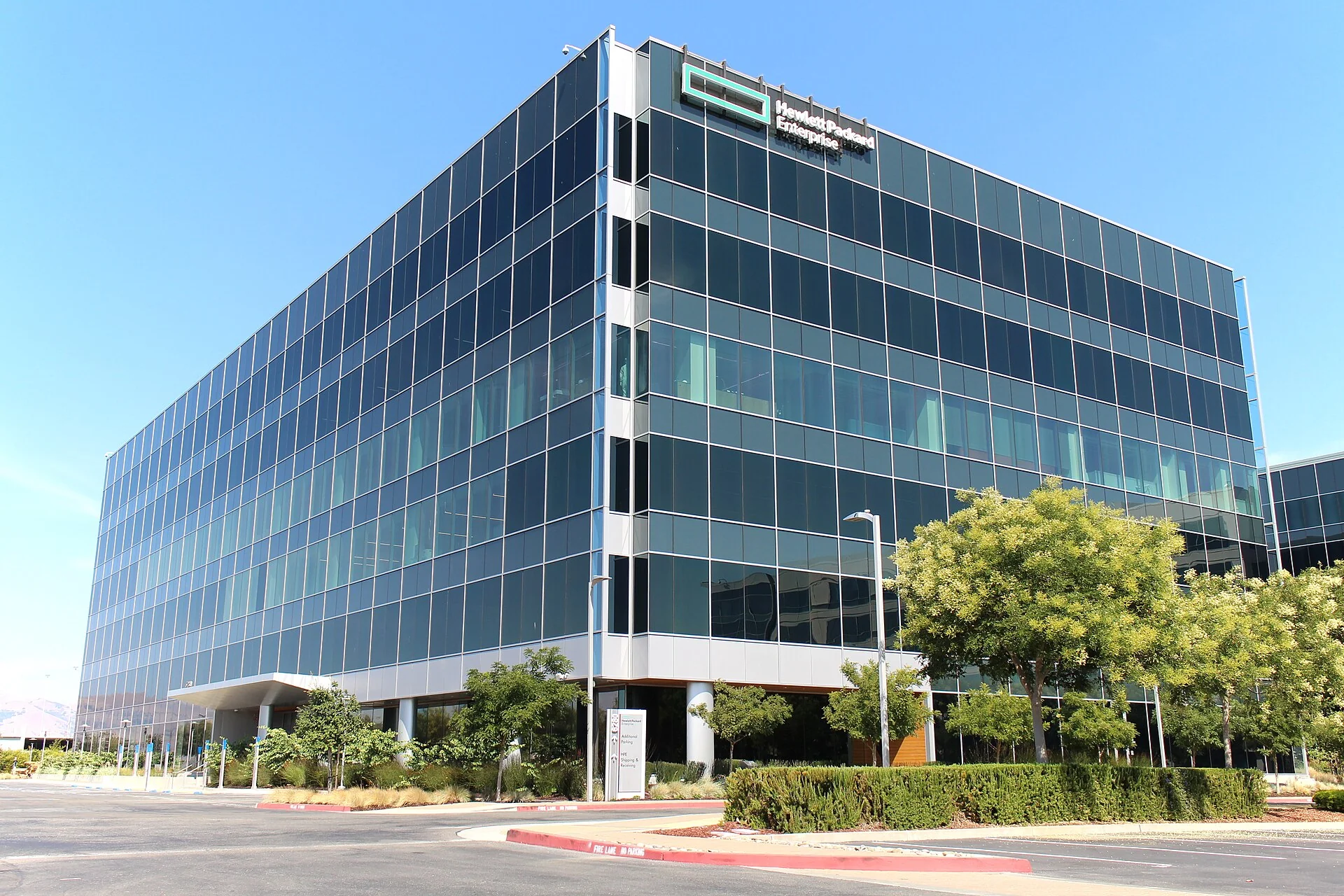 Hewlett Packard Enterprise America Center campus in California.