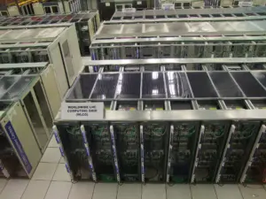 Сървърен шкаф в Worldwide LHC Computing Grid, архив; илюстративен кадър, не компрометирана система.