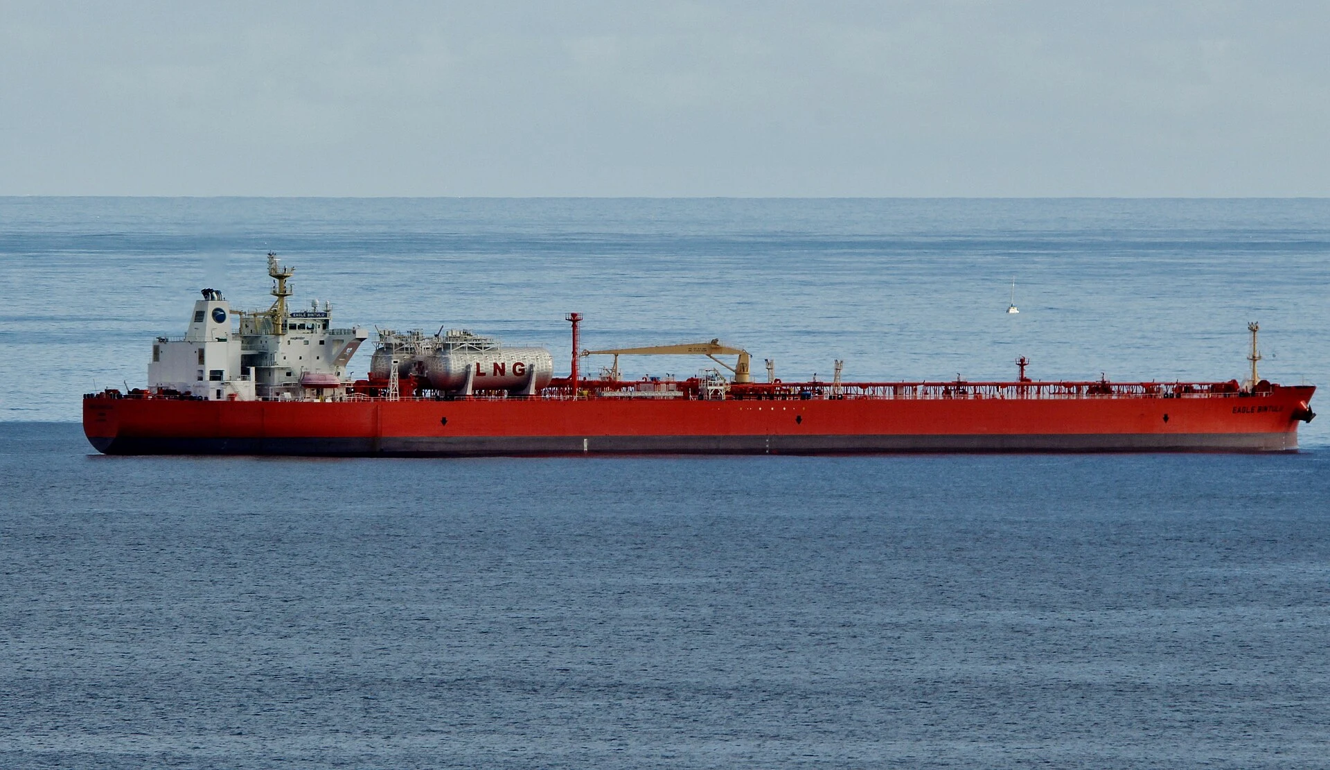 Eagle Bintulu off Fladdabister, Shetland, September 2020. Illustrative archive; this vessel is not identified as involved in the reported incidents.